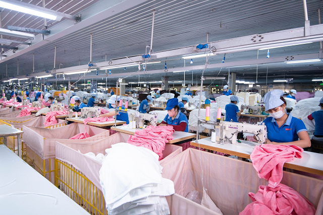 Vinatex sắp nhận được 52 tỷ tiền cổ tức từ Dệt may Phong Phú Vinatex sap nhan duoc 52 ty tien co tuc tu Det may Phong Phu