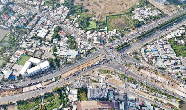 Can canh nut giao An Phu sau hon 1 nam thi cong