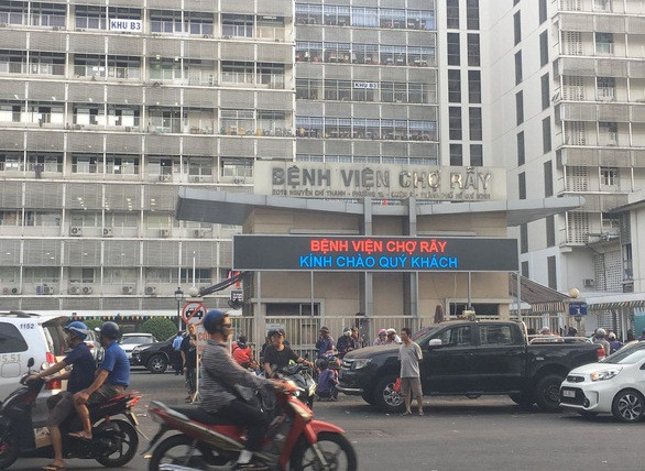 Hơn 1 tỷ đồng mua kính hiển vi: Ai thắng gói thầu tại Bệnh viện Chợ Rẫy? Hon 1 ty dong mua kinh hien vi: Ai thang goi thau tai Benh vien Cho Ray?