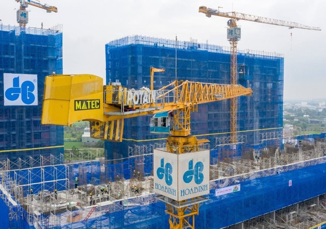 HBC du kien lai giam 63%, phat hanh 200 trieu co phieu de tra no