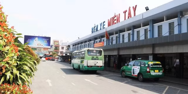 Ben xe mien Tay bao lai 13 quy lien tiep
