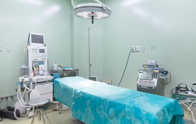 Phát hiện Viện thẩm mỹ Aries không có giấy phép, phẫu thuật gây tai biến cho bệnh nhân - Hình 3 Phat hien Vien tham my Aries khong co giay phep, phau thuat gay tai bien cho benh nhan-Hinh-3
