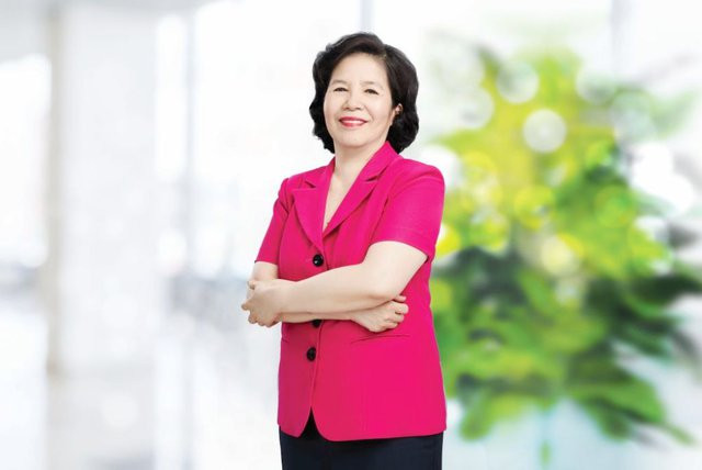 5 sếp nữ doanh nhân nhận lương tiền tỷ - Hình 3 5 sep nu doanh nhan nhan luong tien ty-Hinh-3