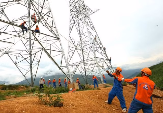 Cuu Pho Chu tich Song Da 11 muon thoai het von SJE khi lai quy 3 giam