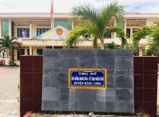 Trụ sở UBND huyện Kông Chro. Ảnh: Thiên An.