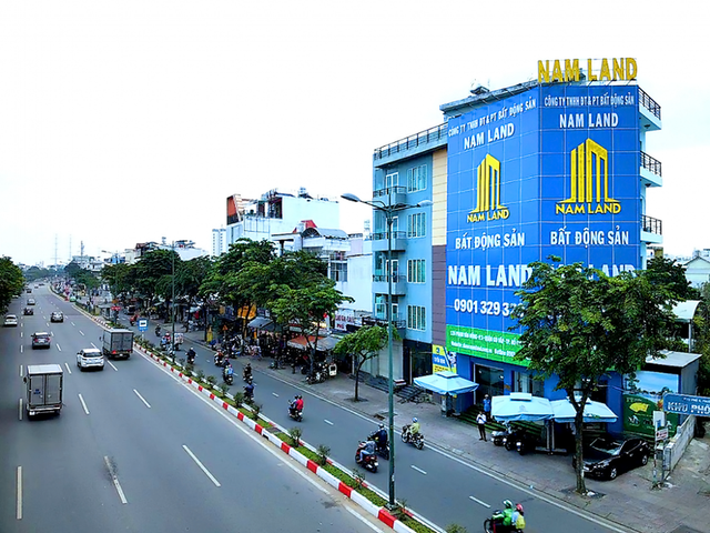 Thua lỗ triền miên, Nam Land còn bị UBCK phạt do 'ém' thông tin Thua lo trien mien, Nam Land con bi UBCK phat do 'em' thong tin