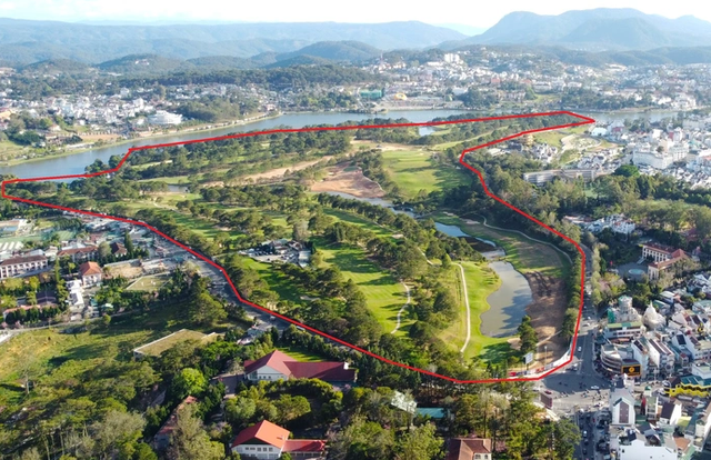 Tòa nhà Đồi Cù Đà Lạt là công trình không phép đã bị dừng thi công Toa nha Doi Cu Da Lat la cong trinh khong phep da bi dung thi cong