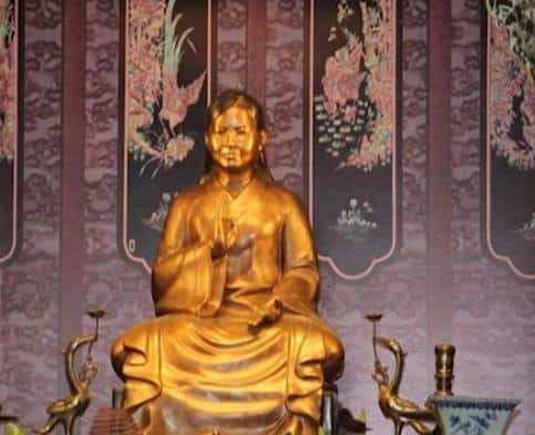 Đại gia kín tiếng Xuân Trường giàu cỡ nào? - Hình 10 Dai gia kin tieng Xuan Truong giau co nao?-Hinh-10