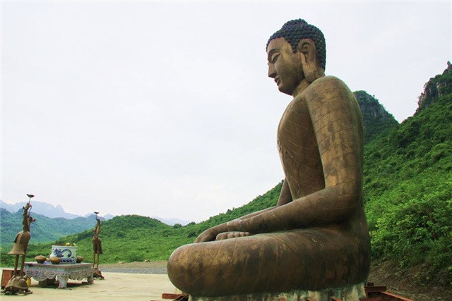 Đại gia kín tiếng Xuân Trường giàu cỡ nào? - Hình 7 Dai gia kin tieng Xuan Truong giau co nao?-Hinh-7