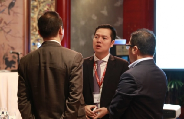 Nguyễn Hoàng Giang - CEO chứng khoán trẻ nhất Việt Nam là ai? - Hình 2 Nguyen Hoang Giang - CEO chung khoan tre nhat Viet Nam la ai?-Hinh-2
