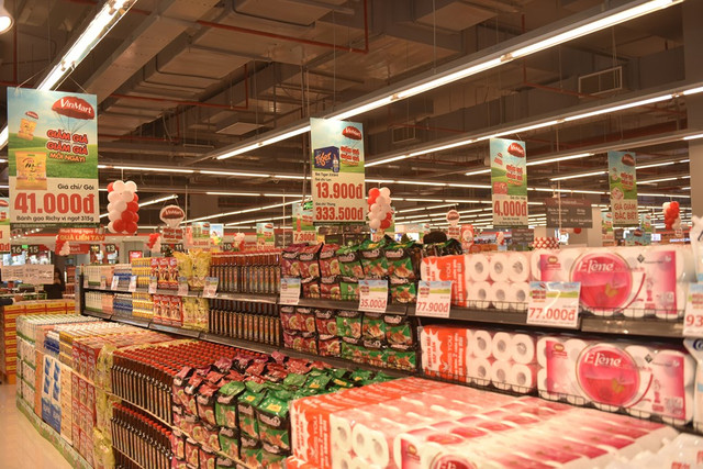 Khai trương siêu thị Vinmart Ocean Park với hàng loạt khuyến mãi hấp dẫn - Hình 3 Khai truong sieu thi Vinmart Ocean Park voi hang loat khuyen mai hap dan-Hinh-3