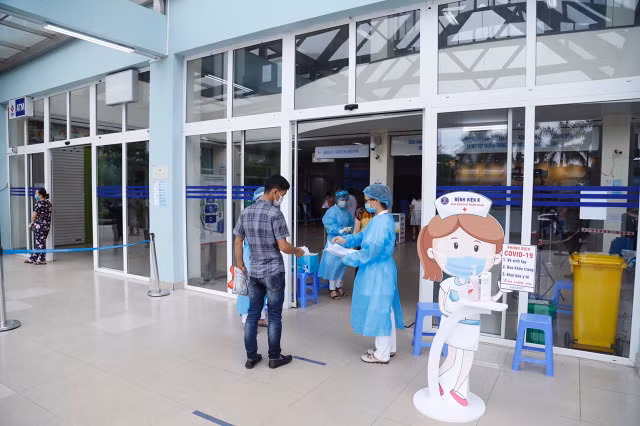 Benh vien K phong toa ca 3 co so sau khi phat hien 10 ca duong tinh COVID-19-Hinh-2