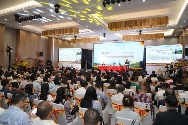 Lay phat trien ben vung lam kim chi nam, dat muc tieu loi nhuan 13.197 ty dong-Hinh-2