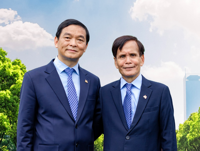 Vụ 'cuộc chiến quyền lực' ở Tập đoàn Hòa Bình: Ông Nguyễn Công Phú là ai? - Hình 2 Vu 'cuoc chien quyen luc' o Tap doan Hoa Binh: Ong Nguyen Cong Phu la ai?-Hinh-2