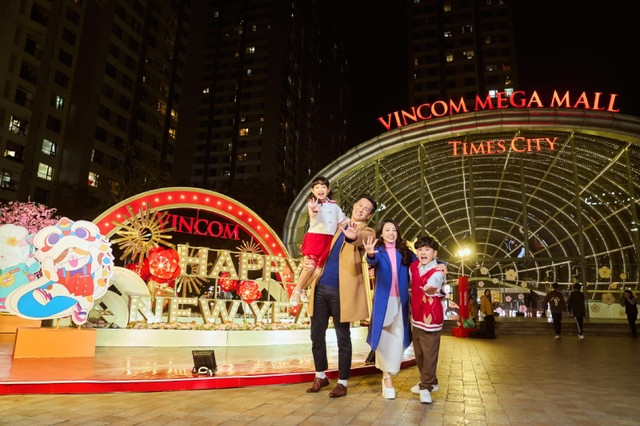 Ngũ “Cat” lâm “mall” - Mang Tết về nhà - Hình 6 Ngu “Cat” lam “mall” - Mang Tet ve nha-Hinh-6