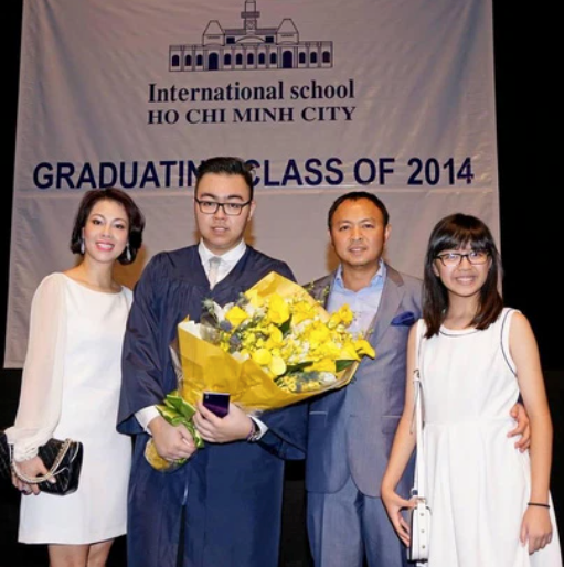 5 người con thành đạt của bà Nguyễn Thị Sơn - Hình 5 5 nguoi con thanh dat cua ba Nguyen Thi Son-Hinh-5