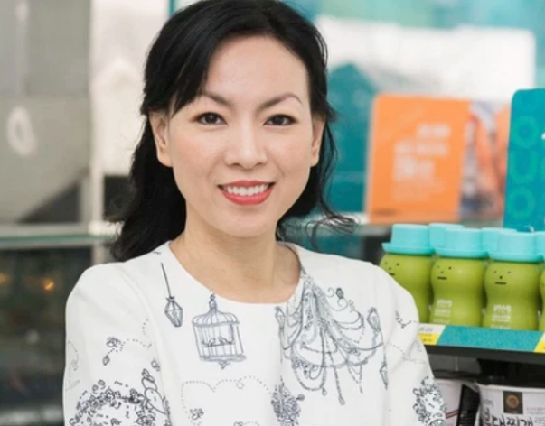 5 người con thành đạt của bà Nguyễn Thị Sơn - Hình 9 5 nguoi con thanh dat cua ba Nguyen Thi Son-Hinh-9