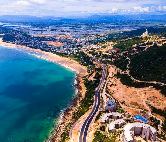 Binh Dinh: Luc hap dan tu he thong ha tang ket noi