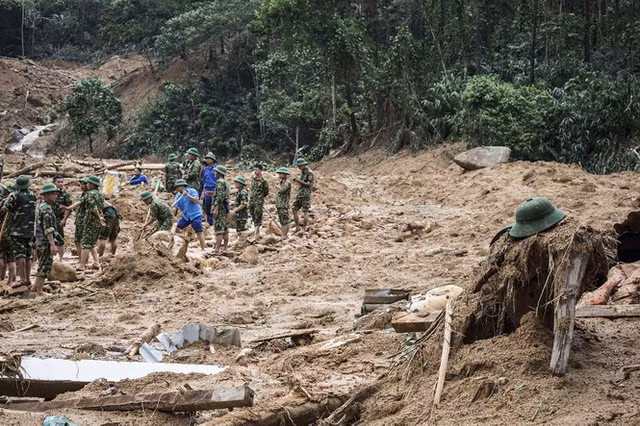Vu sat lo o thuy dien Rao Trang 3: Quan long dao boi dat da tim dong doi-Hinh-2