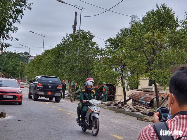 Noi dau thau troi khi thi the 22 chien si duoc dua ve Dong Ha-Hinh-10