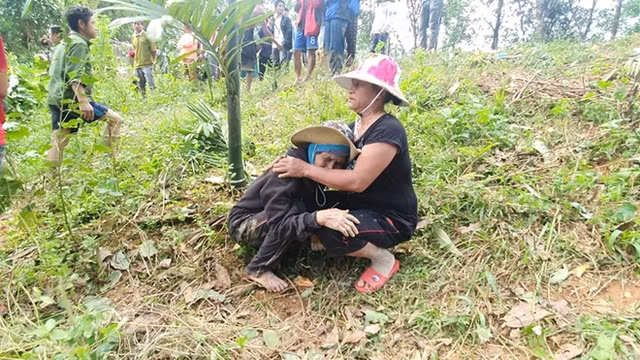 Vu sat lo o Tra Leng: Cuoc tim kiem dong day nuoc mat-Hinh-12