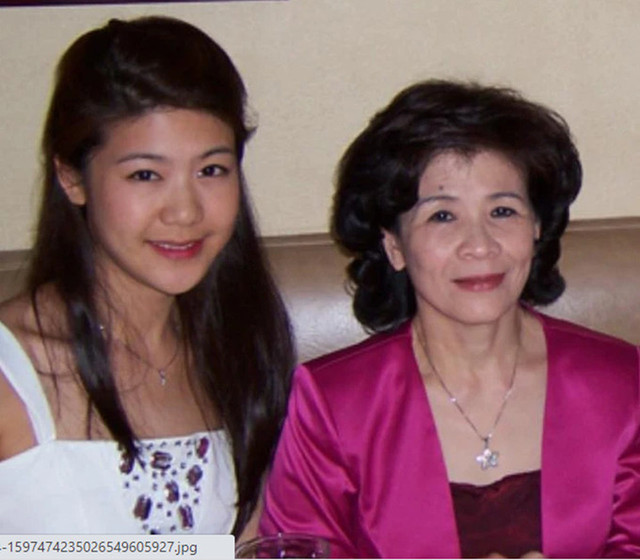 Vẻ đẹp mặn mà của nữ cơ trưởng Huỳnh Lý Đông Phương - Hình 5 Ve dep man ma cua nu co truong Huynh Ly Dong Phuong-Hinh-5