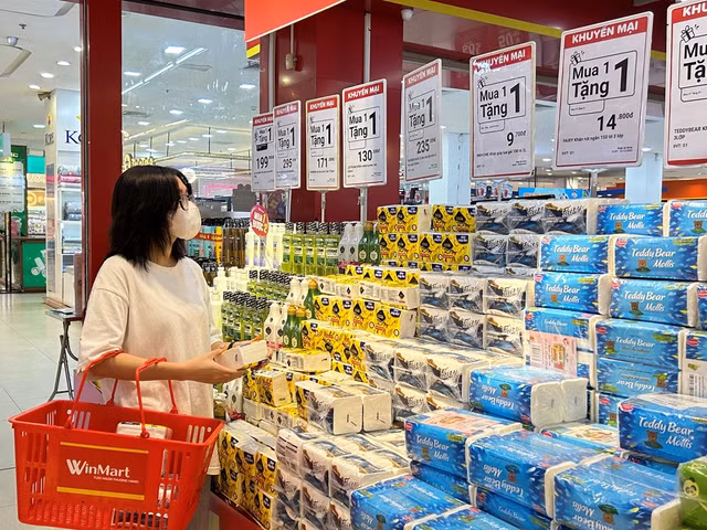 Rộn ràng mùa trăng sum vầy với bánh trung thu WinMart - Hình 3 Ron rang mua trang sum vay voi banh trung thu WinMart-Hinh-3