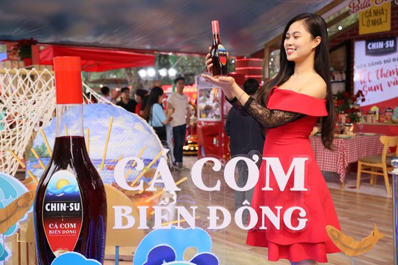 CHIN-SU Cá Cơm Biển Đông hội cùng Tết Việt sum vầy CHIN-SU Ca Com Bien Dong hoi cung Tet Viet sum vay