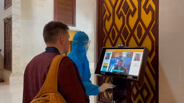 Khanh Hoa don doan khach Nga dau tien theo hinh thuc ho chieu vaccine