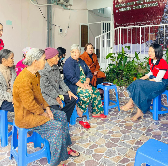 Từ giúp việc thành giám đốc: Cô gái xứ Quảng phấn đấu như thế nào? - Hình 9 Tu giup viec thanh giam doc: Co gai xu Quang phan dau nhu the nao?-Hinh-9