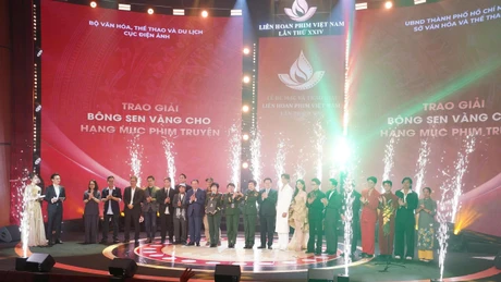 Bế mạc Liên hoan Phim Việt Nam lần thứ 24: ‘Mưa đỏ’ thắng lớn