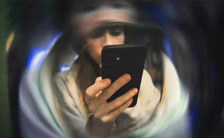 Cảnh báo chiêu chiếm SIM điện thoại để rút sạch tiền ngân hàng