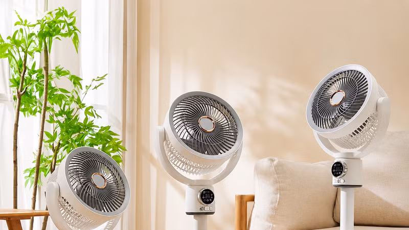 [GALLERY] 4 quạt tích điện đáng mua hè này, mất điện vẫn mát cả đêm