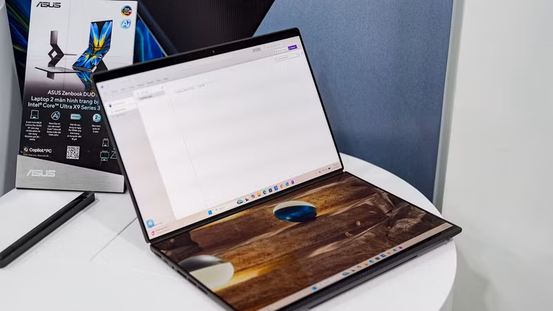 [GALLERY] ASUS Zenbook DUO 2026 lột xác, laptop 2 màn hình nay đã “chín”