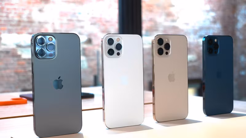 [GALLERY] iPhone cũ nào đáng mua nhất 2025? Câu trả lời gây bất ngờ