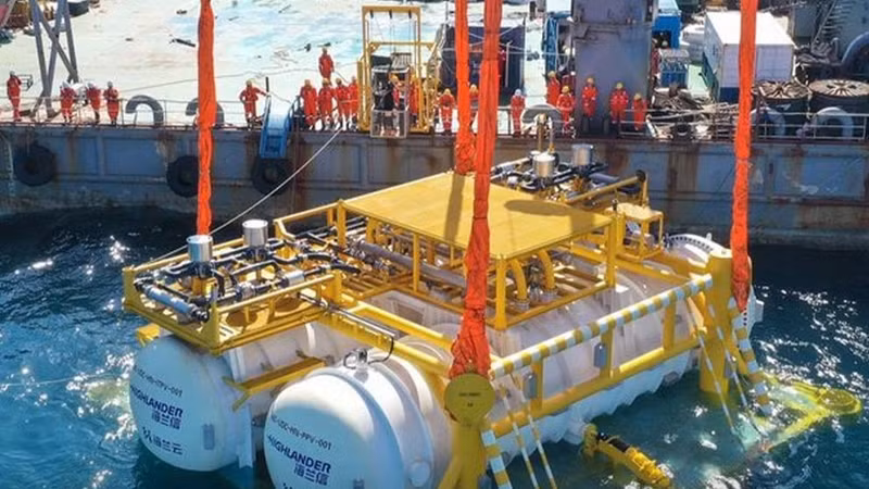 Trung Quốc nhấn chìm siêu máy chủ AI xuống biển sâu