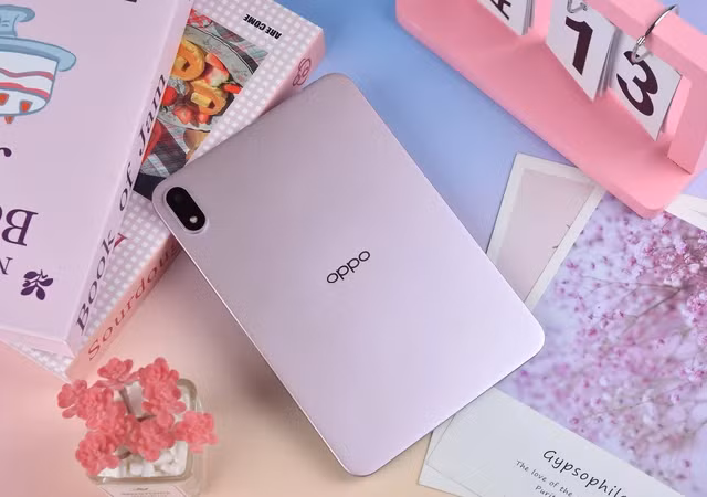 OPPO tung tablet mini OLED 144Hz giá hơn 12 triệu