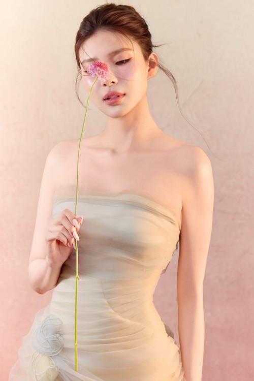 Thúy Diễm ngày càng quyến rũ. Nhiều khán giả khen ngợi cô trẻ trung như tuổi đôi mươi. Ảnh: FB Thúy Diễm.