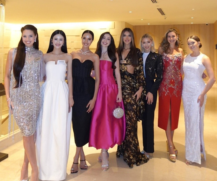 Nhiều thí sinh gửi lời chúc mừng Opal đăng quang Hoa hậu Thế giới 2025 vào tối ngày 31/5. Ảnh: FB Opal.