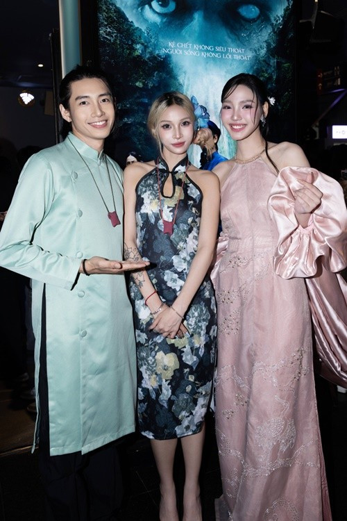 Quang Đăng và Yee Pink chia sẻ trên Vietnamnet, cả hai xây dựng hình ảnh cặp đôi nghịch ngợm nhưng gần gũi và giải trí, cùng nhau truyền đi cảm hứng tích cực. Ảnh: FB Quang Đăng.