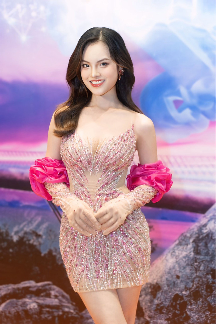 Vợ sắp cưới của Đoàn Minh Tài đoạt á quân Hãy là số 1 năm 2023. Ảnh: FB Sunny Đan Ngọc.