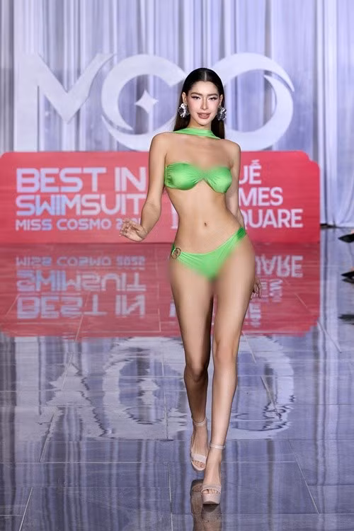 Mỹ nhân Mexico khoe vóc dáng cân đối, săn chắc trong phần thi bikini ở Miss Cosmo 2025 cách đây ít ngày. Ảnh: Miss Cosmo.