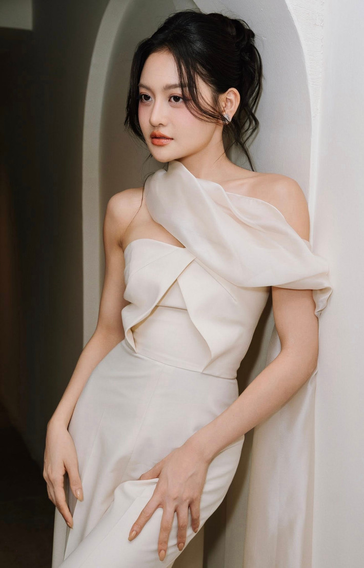 Bên cạnh đó, mẹ Thùy Anh cũng thường xuyên lo lắng cho cuộc sống sinh hoạt của con gái.