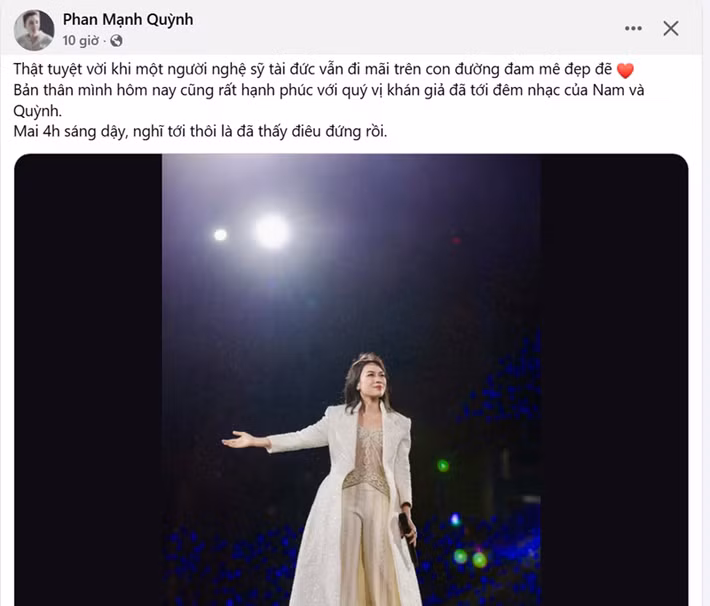 Phan Mạnh Quỳnh đăng tải hình ảnh Mỹ Tâm trong concert và hết lời khen ngợi đàn chị: "Thật tuyệt vời khi một người nghệ sĩ tài đức vẫn đi mãi trên con đường đam mê đẹp đẽ". Ảnh: FB Phan Mạnh Quỳnh.