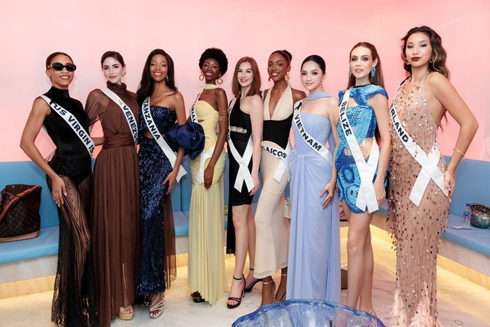 Hương Giang luôn nổi bật khi đọ sắc các thí sinh khác. Ảnh: FB Hương Giang.