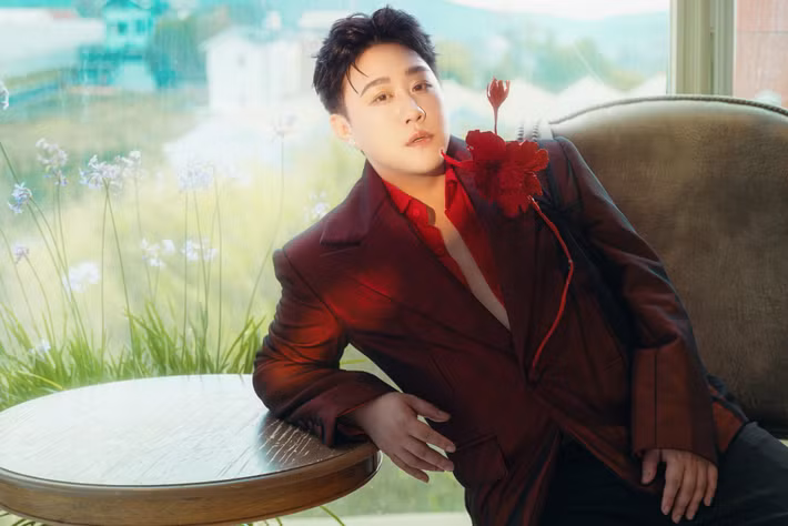 Ồn ào mới nhất liên quan đến Trung Quân Idol đang thu hút sự chú ý lớn từ dư luận. Theo Vietnamnet, ngày 21/4, Công an phường Sài Gòn (TP HCM) xác nhận đang xác minh thông tin lan truyền trên mạng xã hội về việc Trung Quân Idol bị tố có hành vi hành hung một người phụ nữ tên T. tại một địa điểm trên địa bàn.