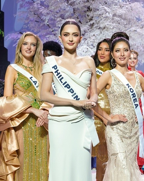 Mỹ nhân mang bốn dòng máu được kỳ vọng đoạt vương miện Miss Universe 2025. Ảnh: FB Maria Ahtisa Manalo.