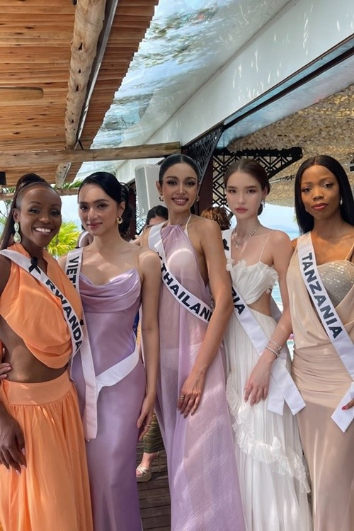 Đại diện Việt Nam đọ sắc mỹ nhân Thái Lan, Tanzania. Ảnh: Vietnamnet.