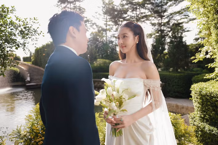 Hồ Quang Hiếu ra mắt ca khúc Ta sẽ cùng để kỷ niệm cho ngày cưới.