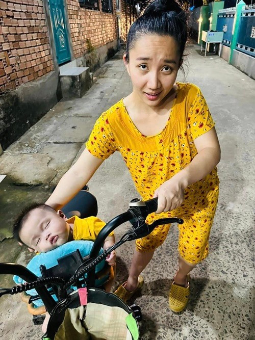 Lê Dương Bảo Lâm có sở thích chia sẻ hình ảnh "dìm hàng" vợ. Ảnh: FB Lê Dương Bảo Lâm.